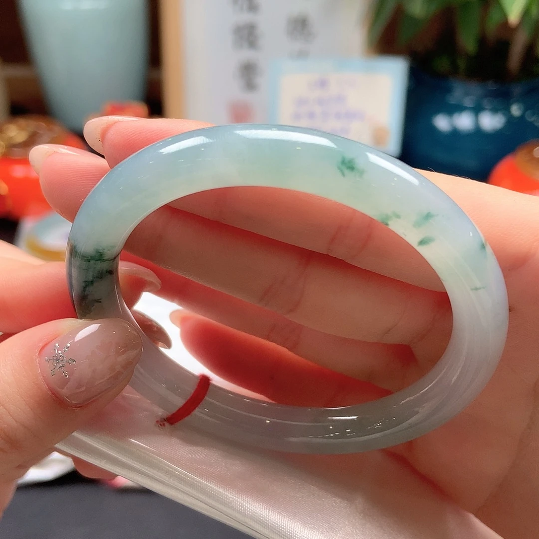 翡翠未镶嵌手镯冰胶淡雅飘花14号