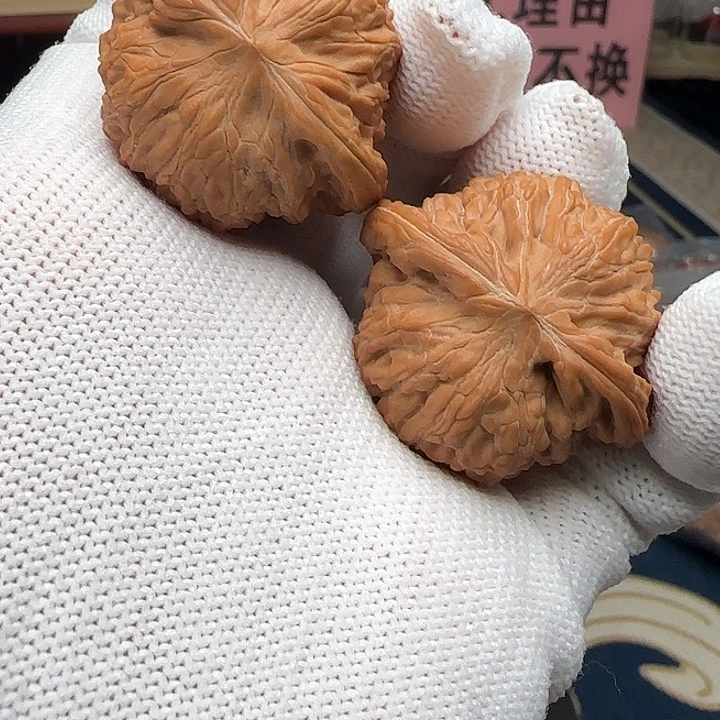 ￴***桃核吊坠全品山地磨36➕福利