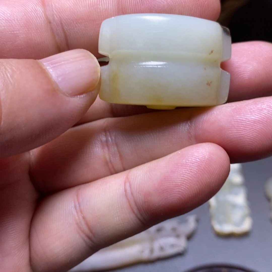 和田玉（糖玉）未镶嵌挂件