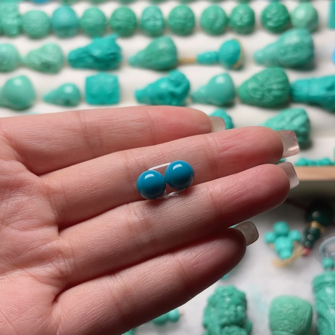 卡8尺寸高瓷蓝圆珠一对玉化