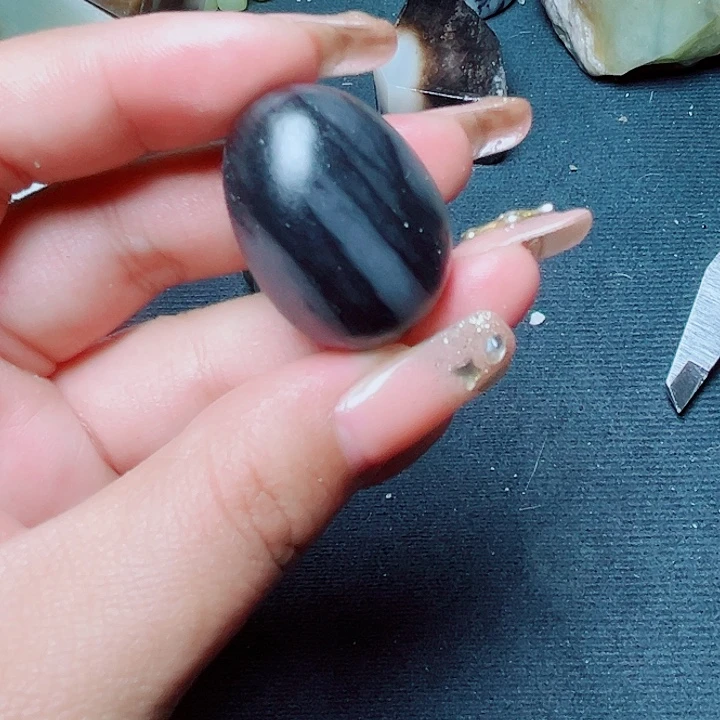 和田玉（糖玉）未镶嵌珠宝奇石