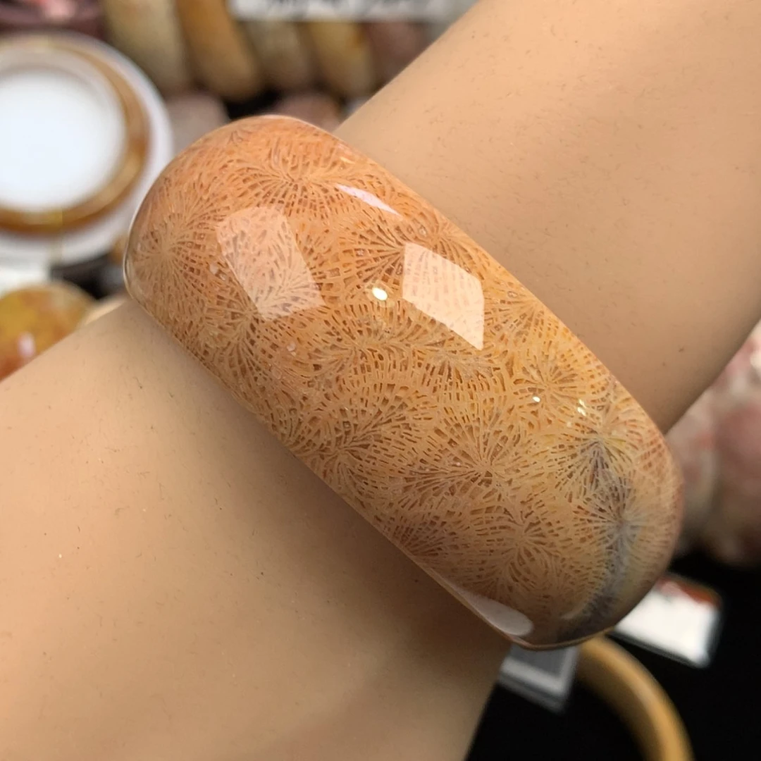 【闪购商品】硅化珊瑚（珊瑚玉）手镯未镶嵌53.5