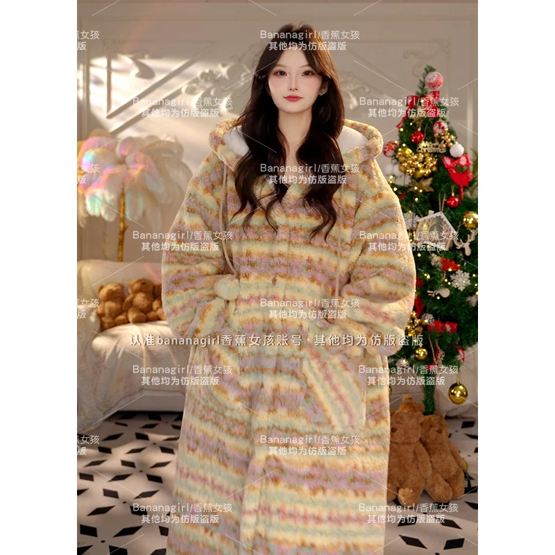 Bananagirl【花开富贵】睡衣女冬极寒羊羔绒毛连帽睡袍家居服可外穿