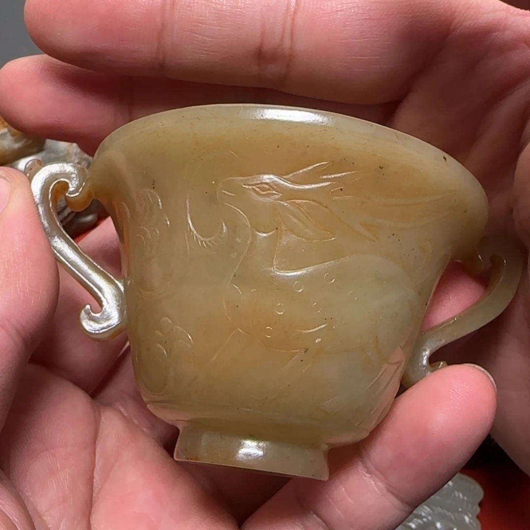 和田玉把件未镶嵌山*黑