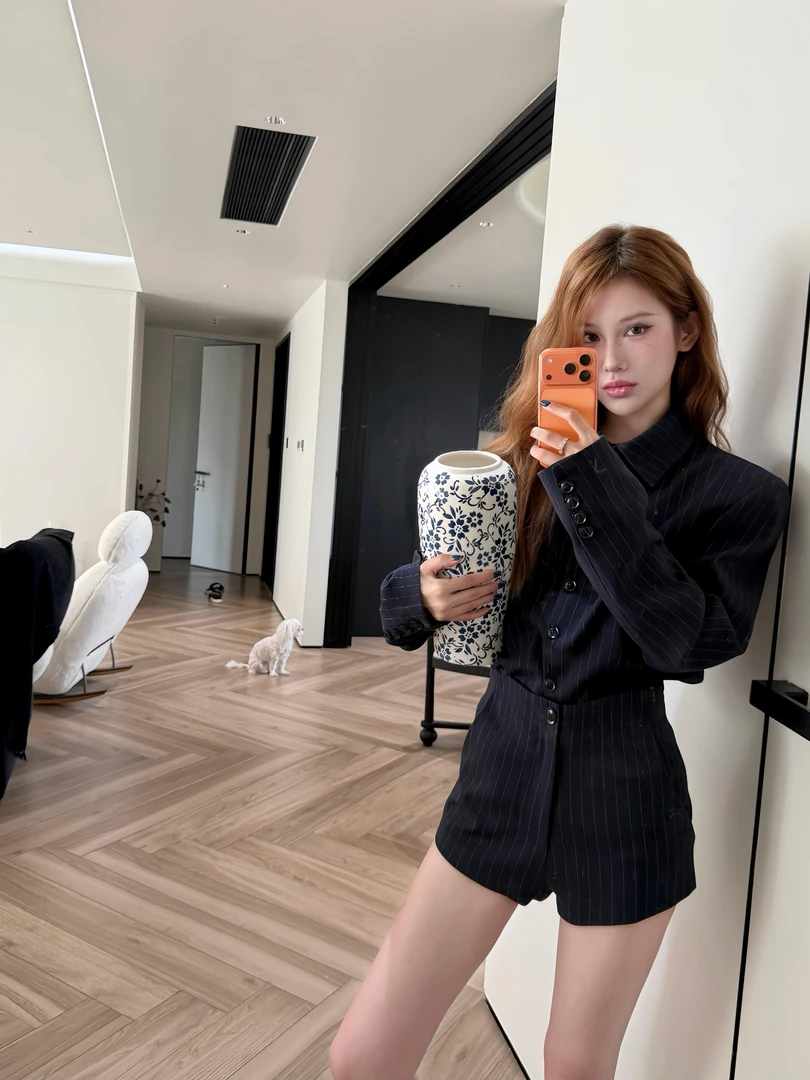 高级感气质御姐风衬衫上衣西装外套高腰显瘦直筒辣妹短裤西装套装