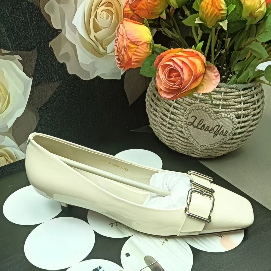 165-6新款法式复古方头一排小扣小细跟单鞋