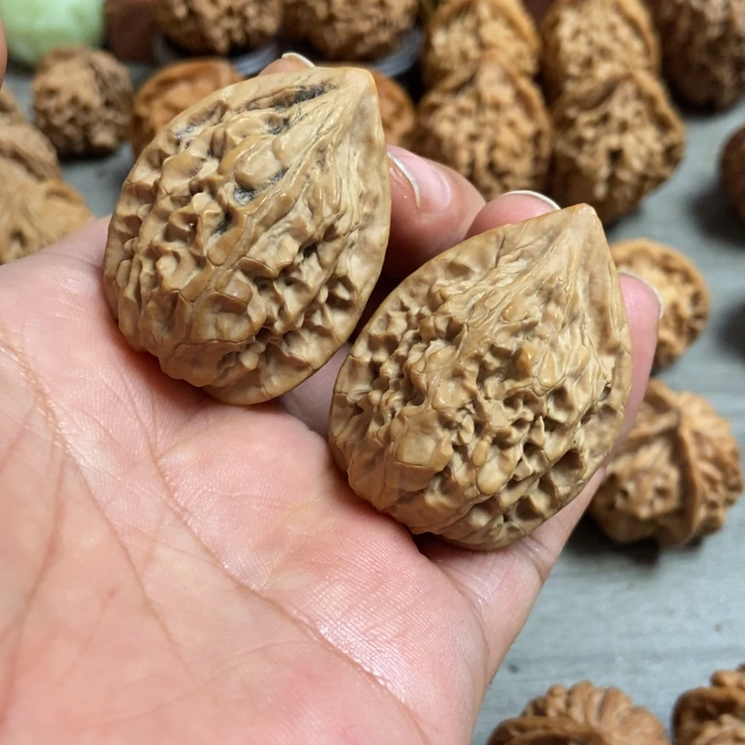 我***桌文玩核桃把件罗汉鸡心