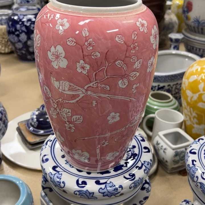 瓷片微瑕陶罐。。。。。。。。。。。。。