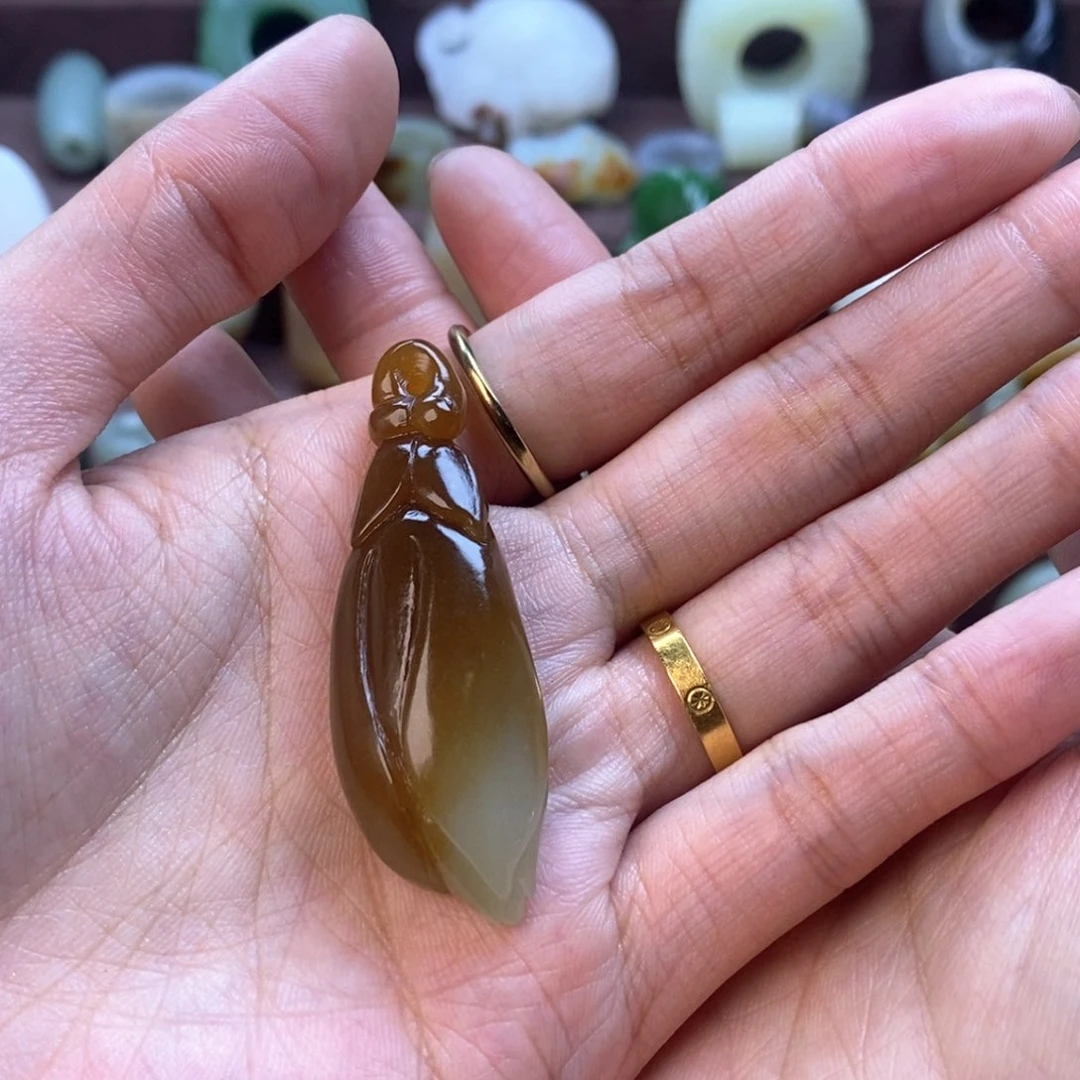 和田玉（糖玉）颈饰未镶嵌霸***馨