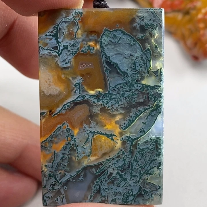 玛瑙/玉髓吊坠未镶嵌金*