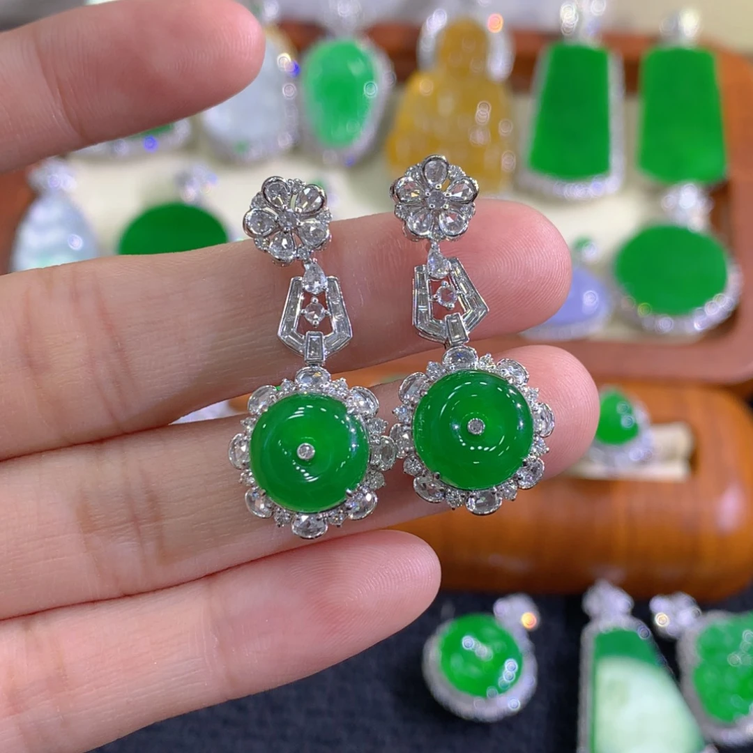 翡翠18K金镶嵌耳饰平安扣