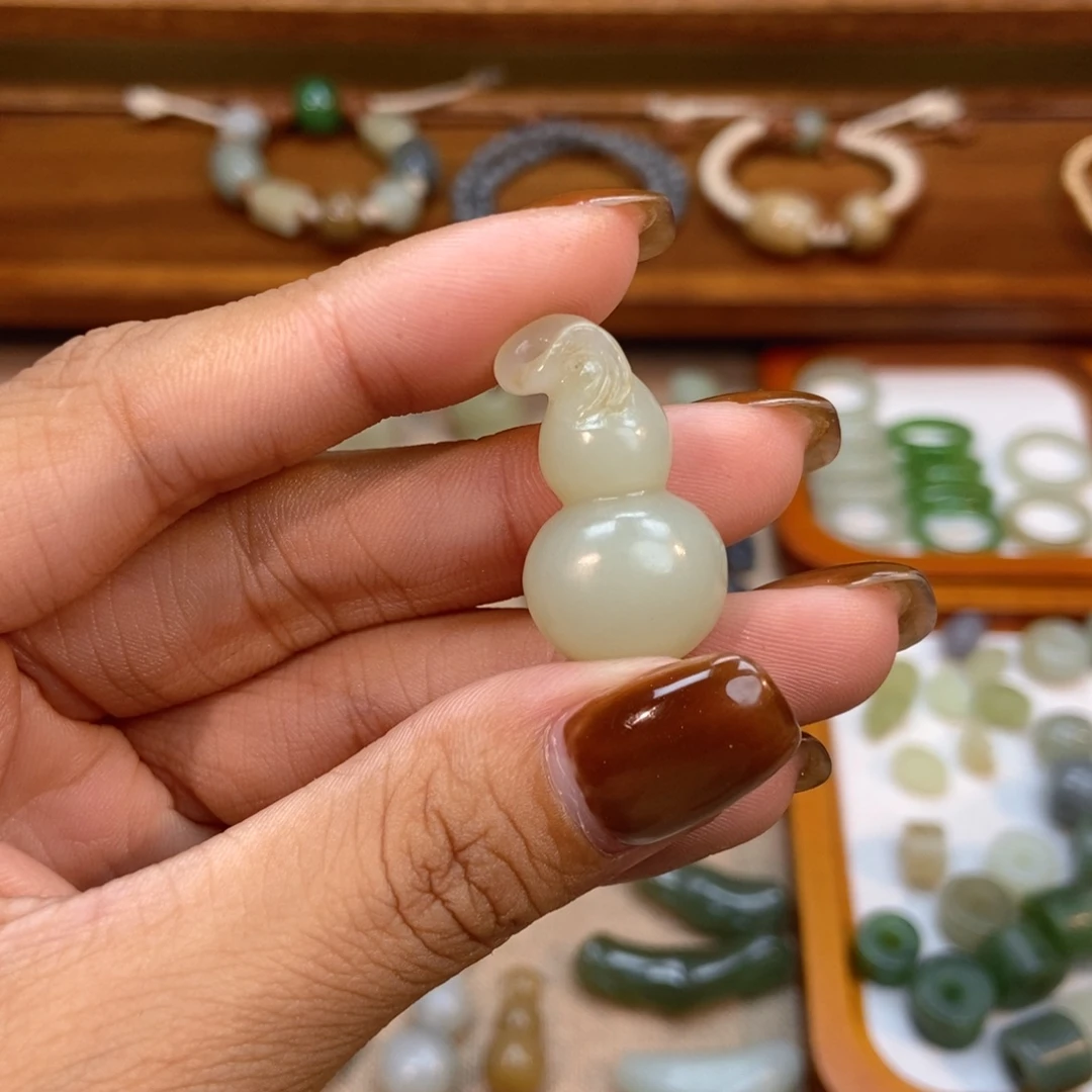 *****和田玉未镶嵌吊坠(不含链)