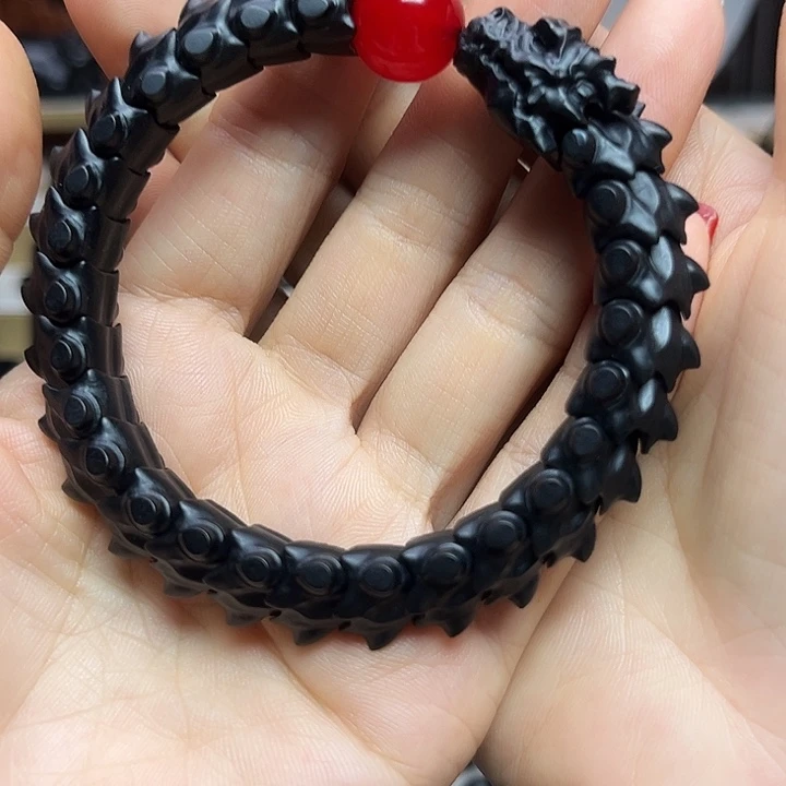 和***吊坠(赠链)未镶嵌和田玉（墨玉）龙串