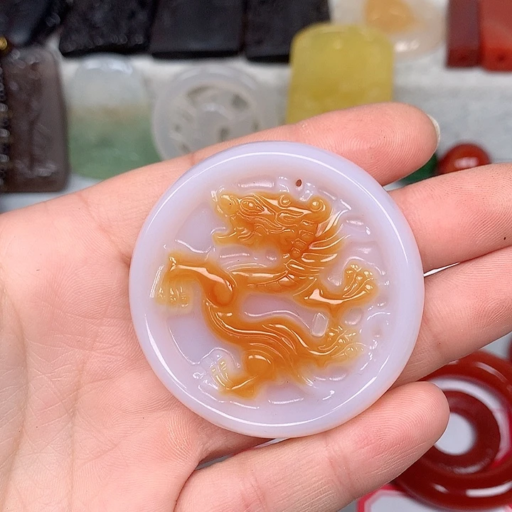 舞***玛瑙/玉髓颈饰未镶嵌