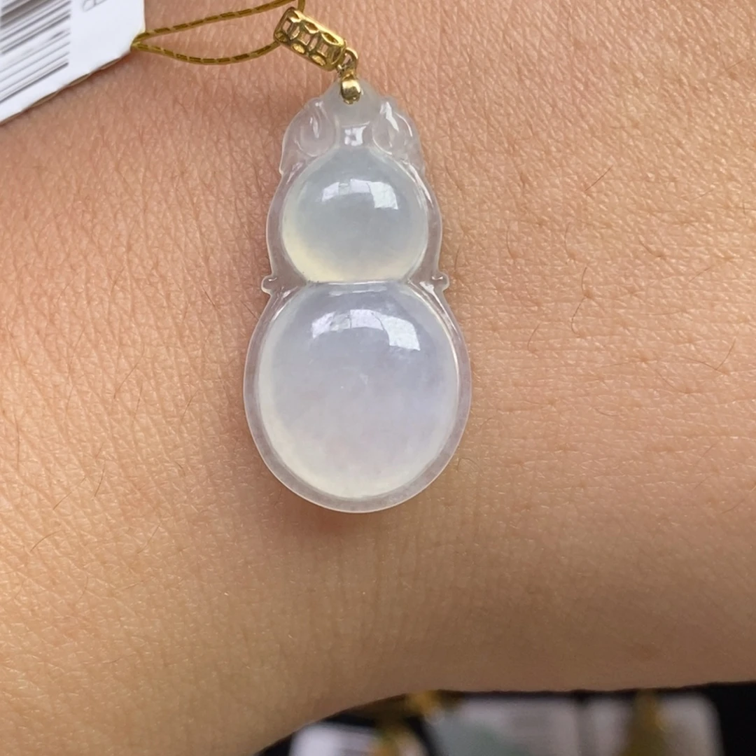 颈饰18K金镶嵌翡翠葫芦