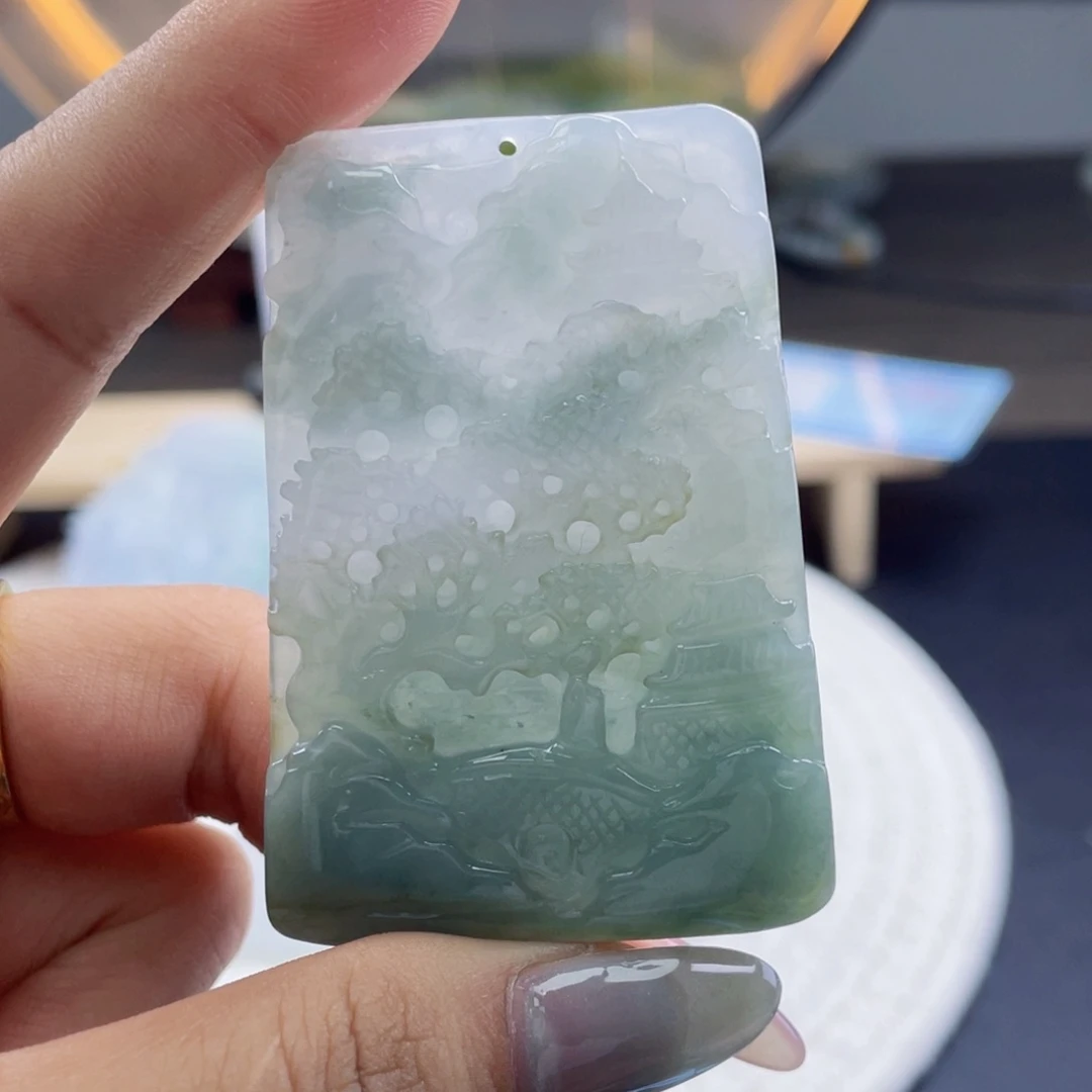 翡翠未镶嵌颈饰天然翡翠山水牌