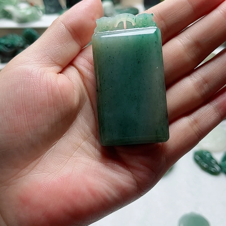柏***蓝独山玉未镶嵌吊坠