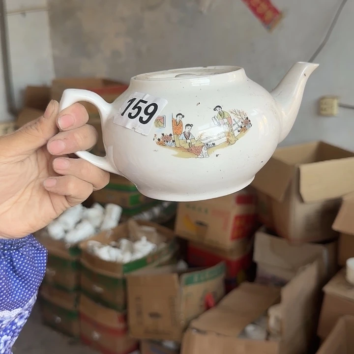 库存瓷片三娘教子壶嘴有磕