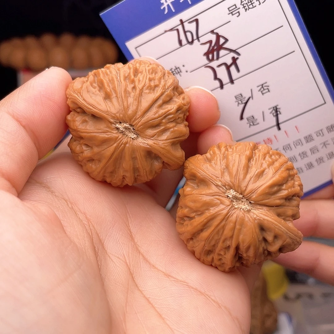 核桃文玩核桃手捻767