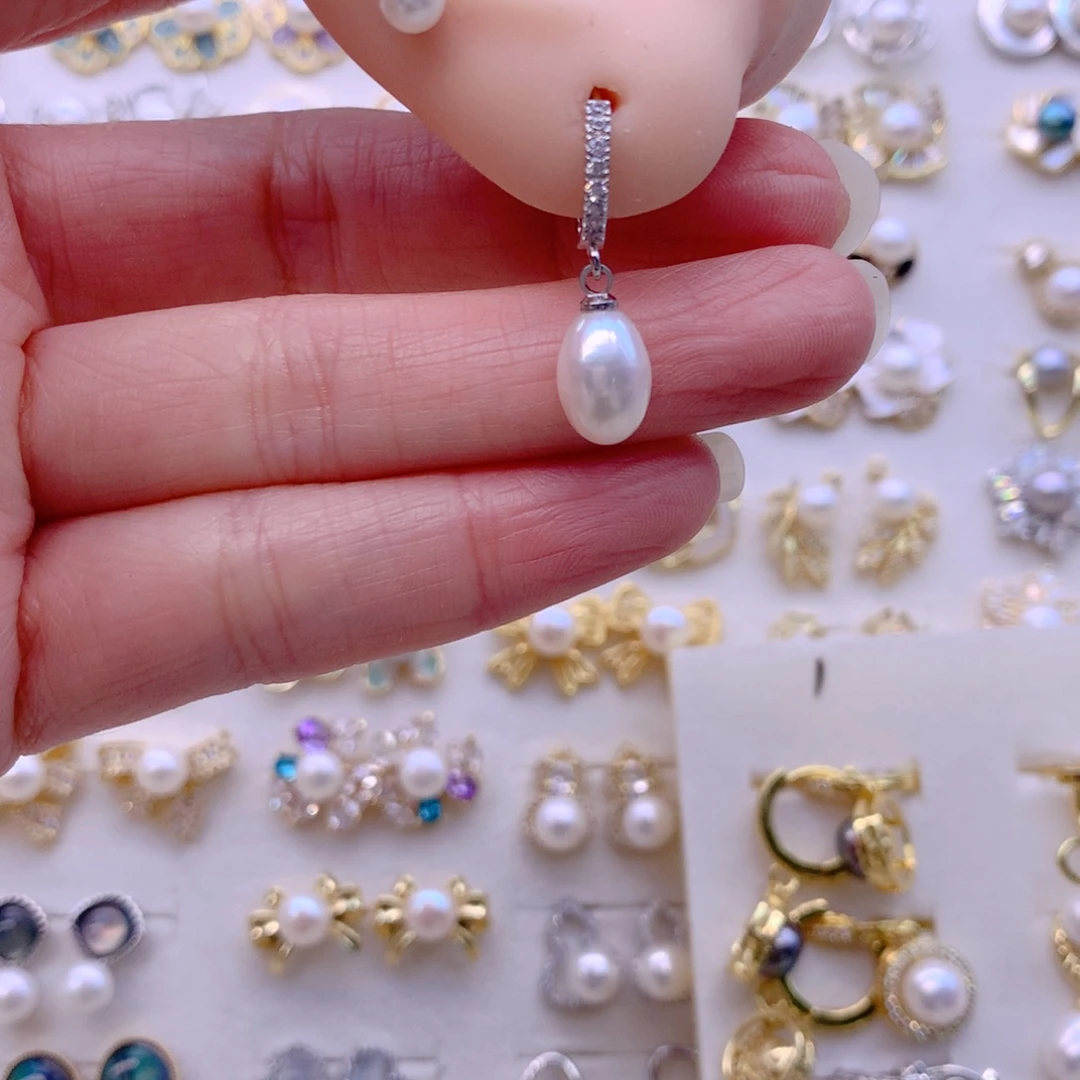合金耳饰淡水珍珠