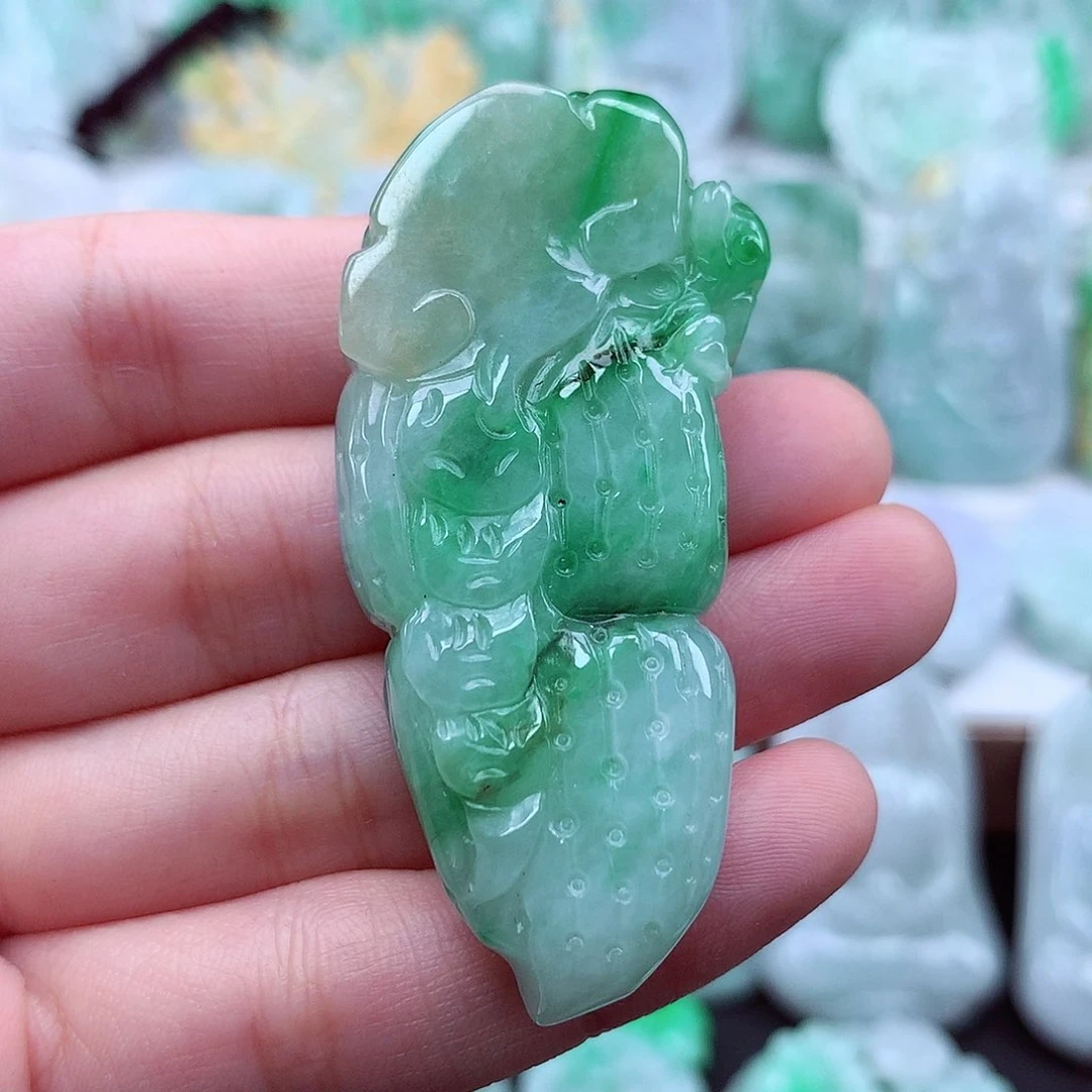翡翠未镶嵌颈饰翡翠吊坠