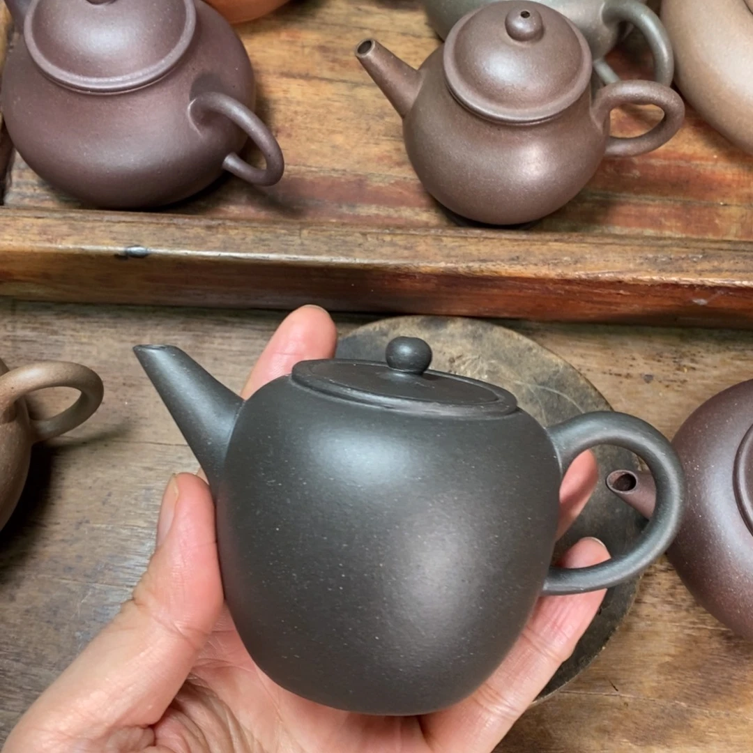 茶壶紫砂150cc半手黑苹果