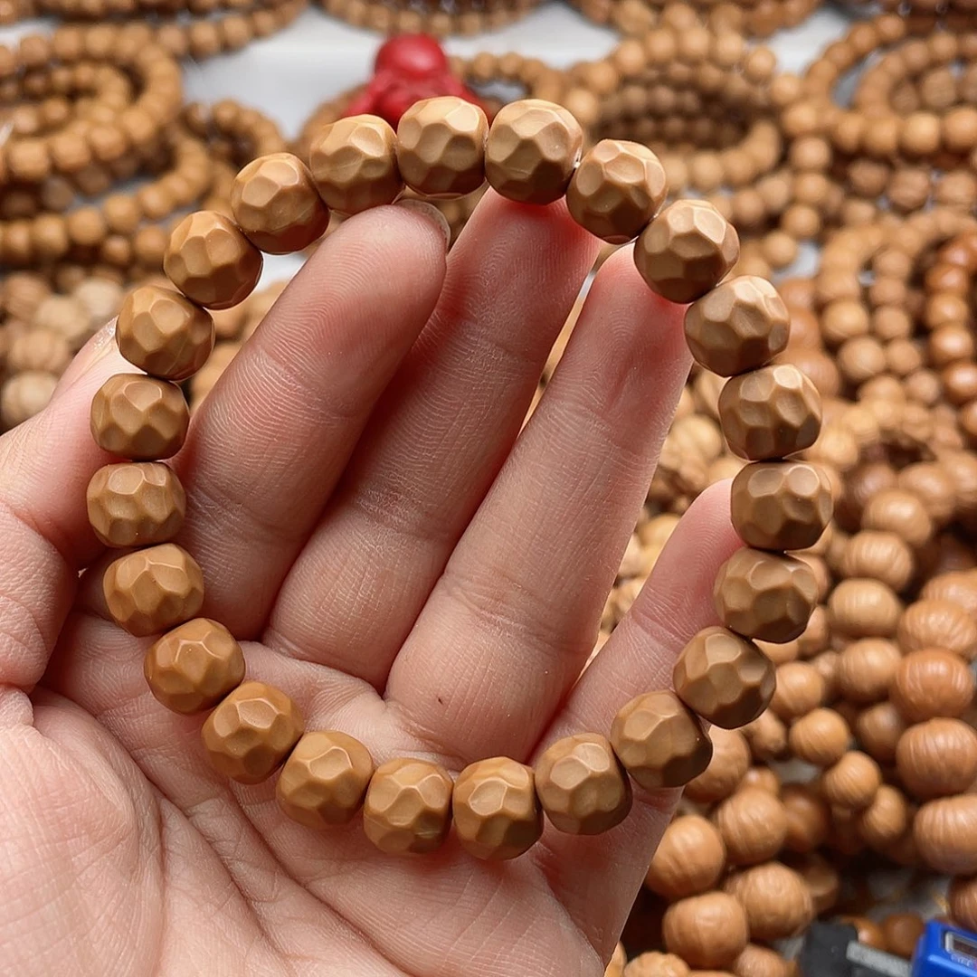 猴头核桃吊坠10+微瑕黑金无相