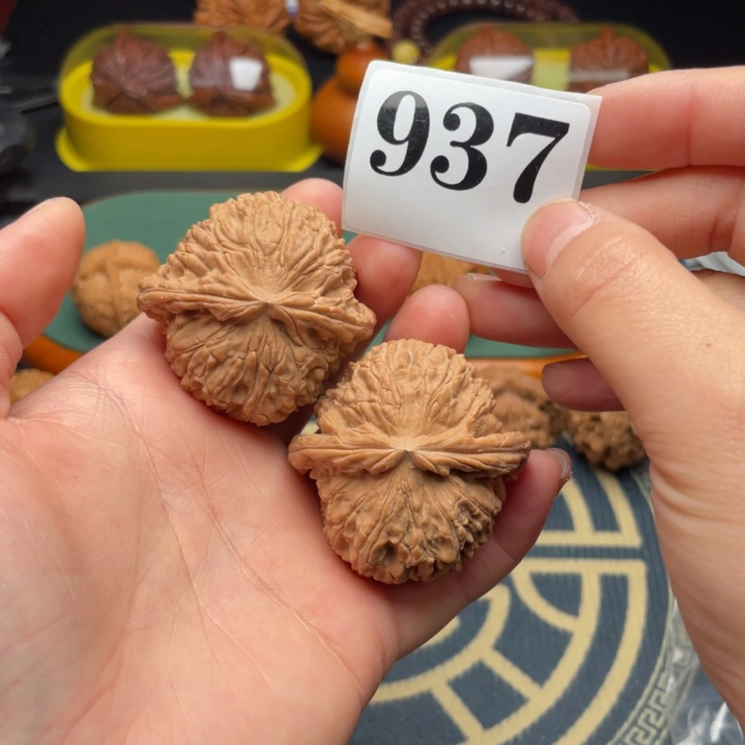 文玩核桃吊坠。44全品白狮子937号