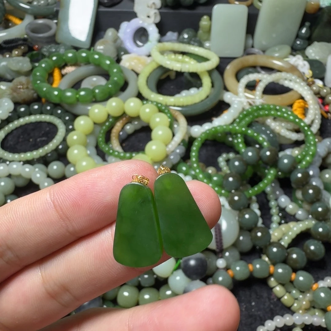 矮***鱼和田玉未镶嵌手串