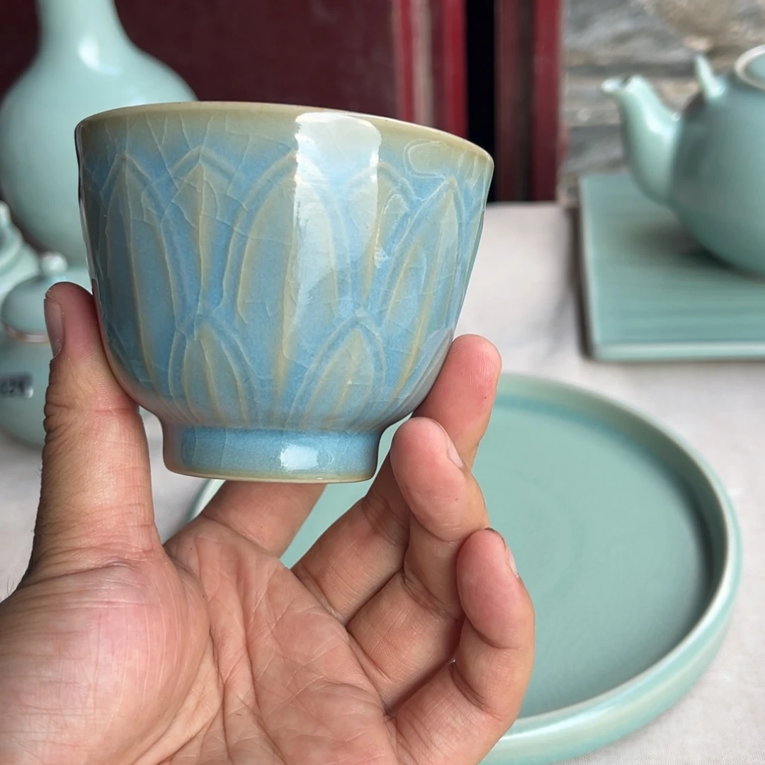 【闪购商品】莲花外刻杯