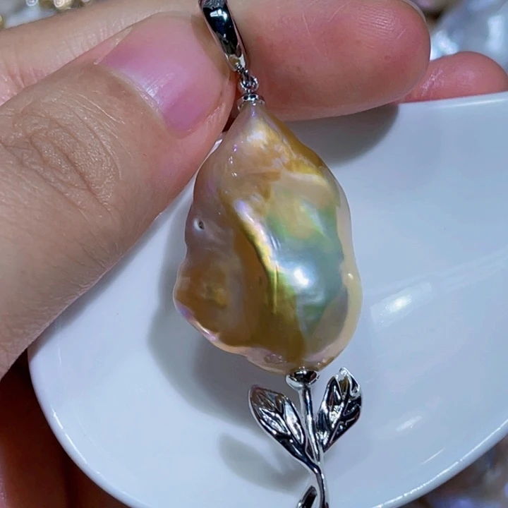 颈饰未镶嵌淡水珍珠