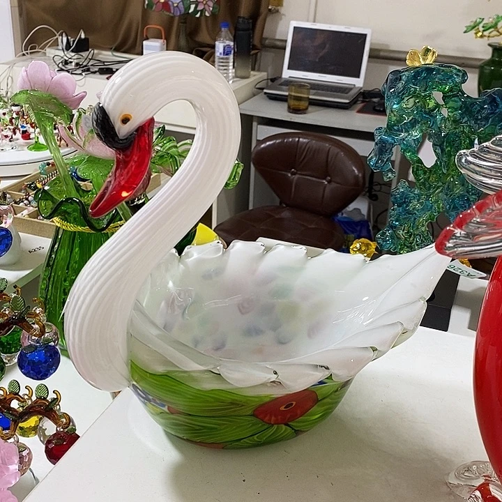 天鹅高30厘米宽27厘米