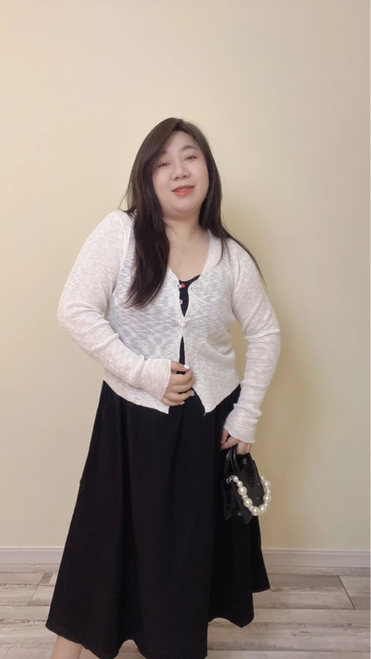 长袖防晒显瘦女毛针织衫法式薄款上衣秋季V领黑色夏季短款