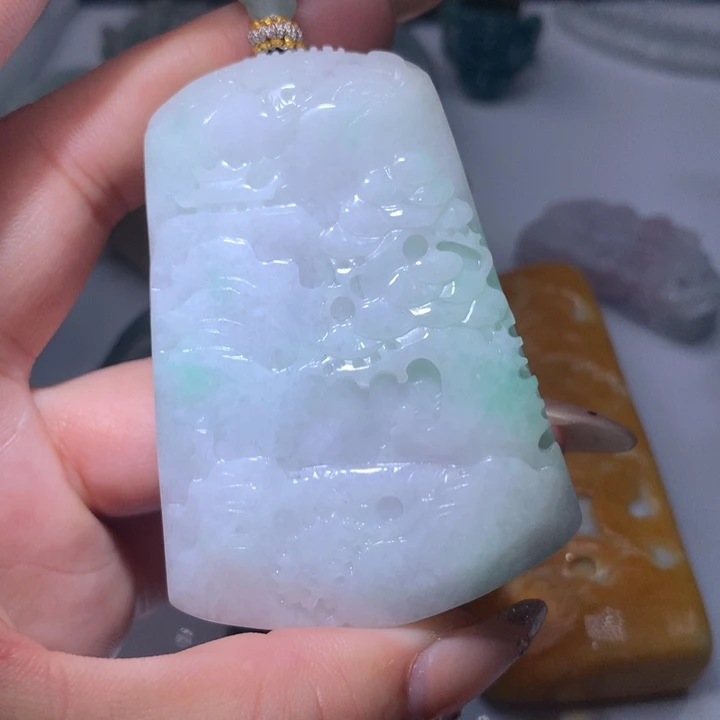 翡翠未镶嵌颈饰保真天然A货翡翠