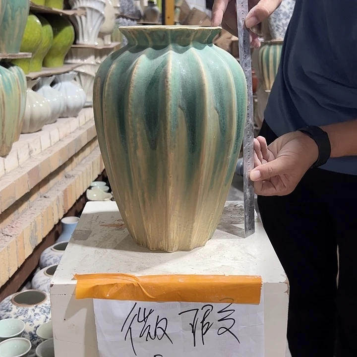 景德镇陶瓷花瓶微瑕介意勿拍