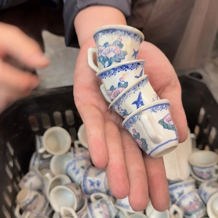 陶陶瓷，默认微瑕，介意勿拍。