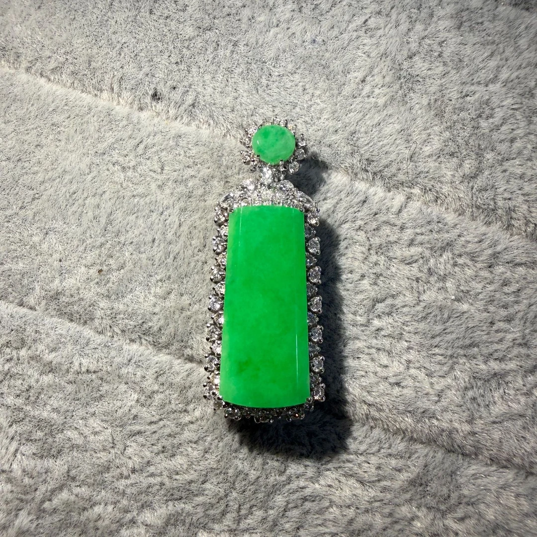 久鱼珠宝 18K金翡翠挂件9297