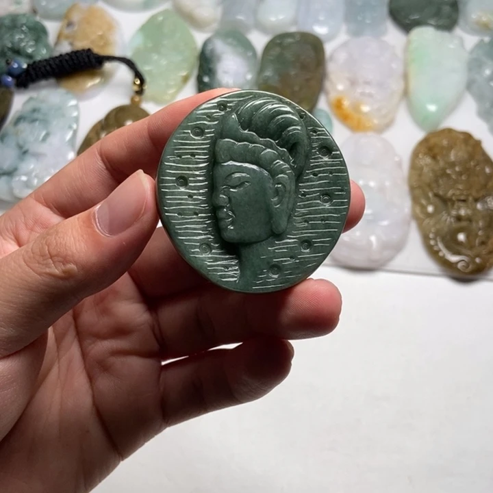 翡翠未镶嵌颈饰观音33