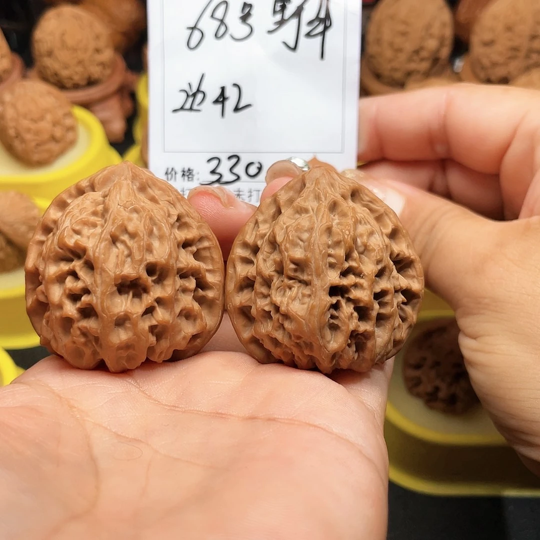吊坠文玩核桃68号野牛42