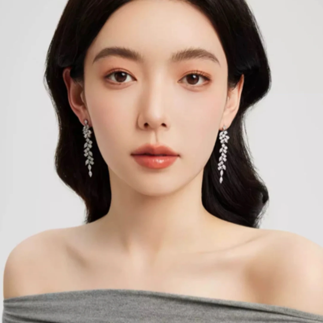 925银莫桑石耳饰 Fan~梵花 S925银 水晶花瓣耳饰 气质镶嵌 长款