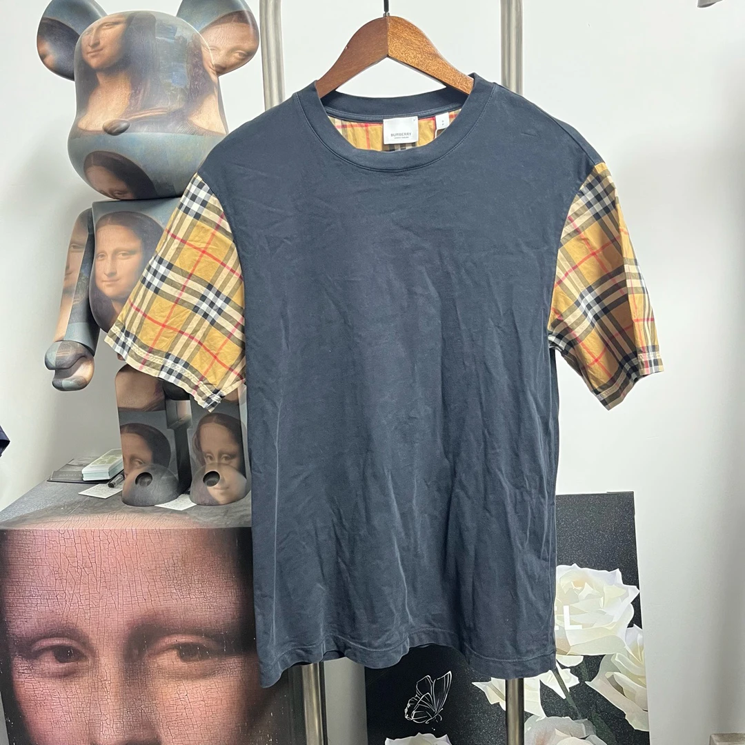 99新 BURBERRY/博柏利 99新Burberry巴宝莉格纹拼接短袖 尺码：S