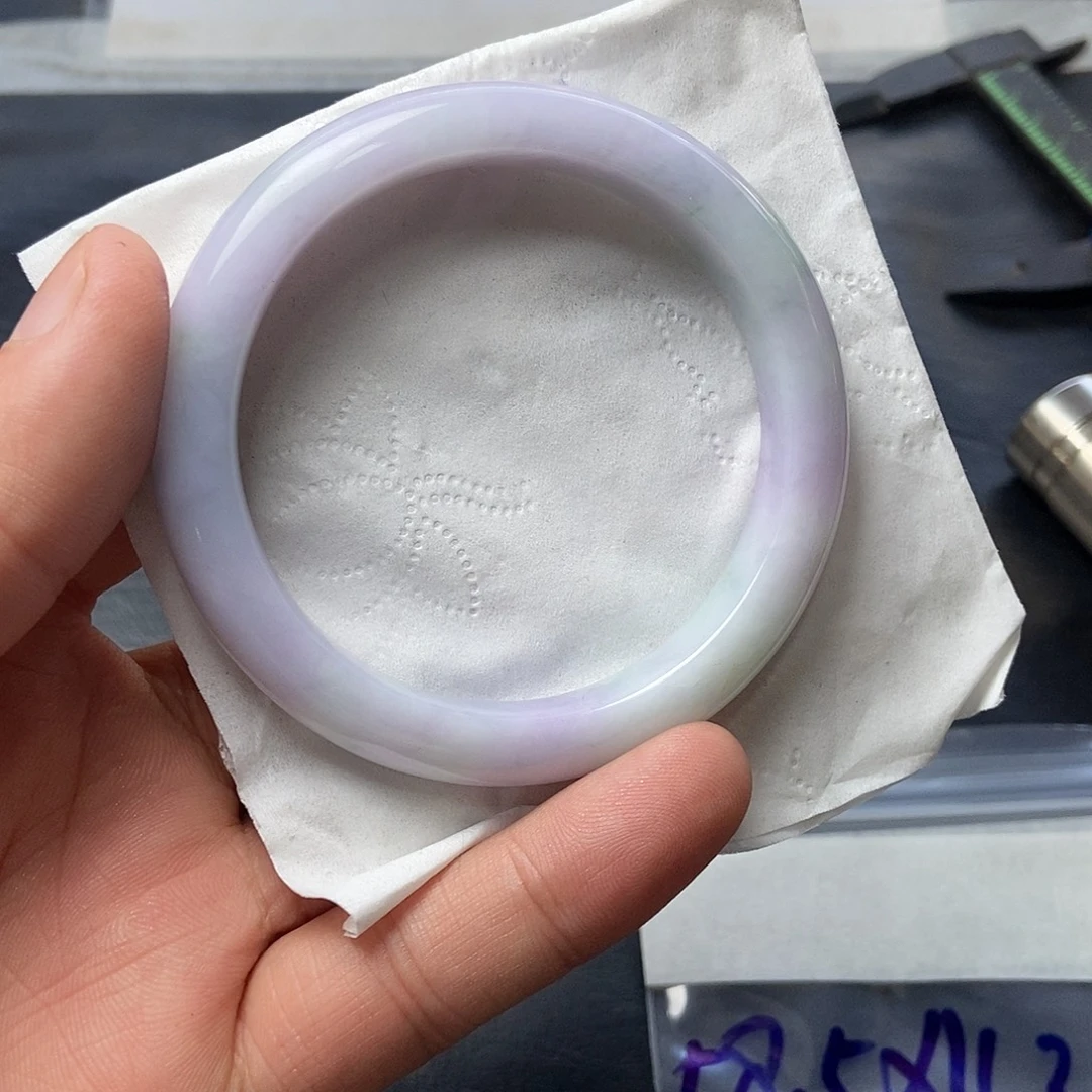 定制翡翠未镶嵌手鐲