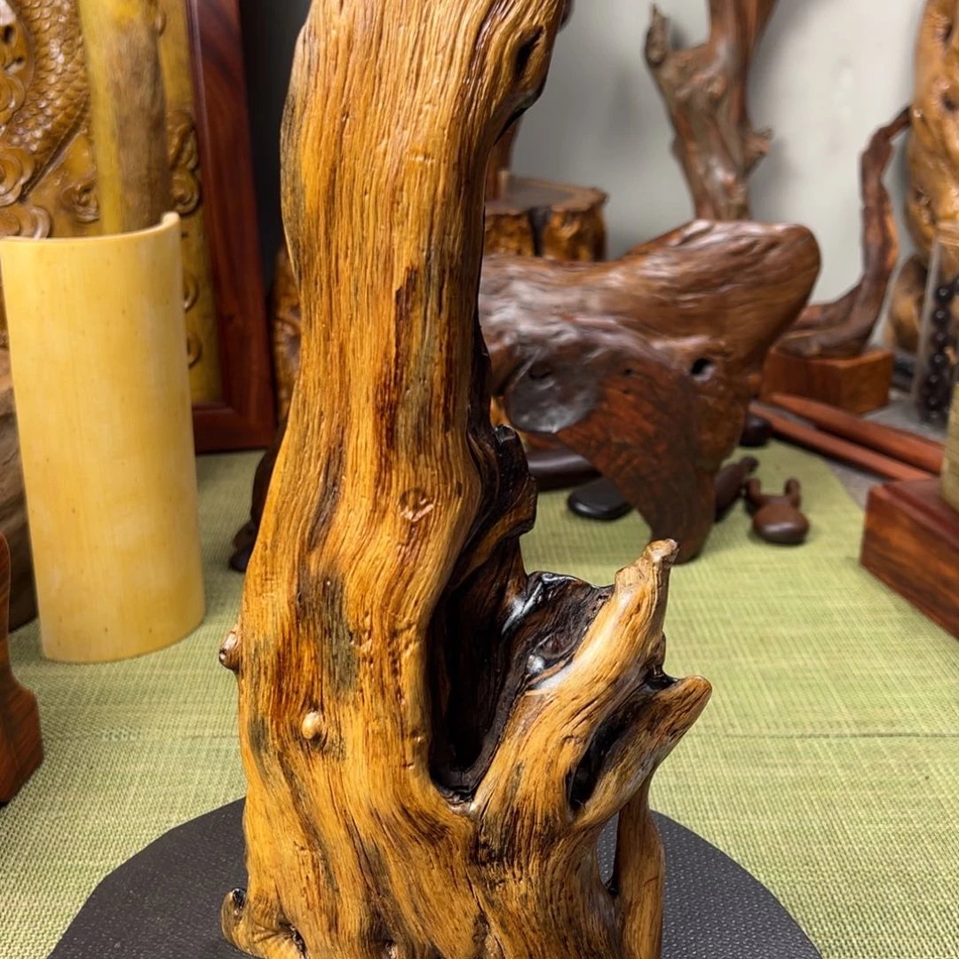 大果紫檀（缅甸花梨）m**o