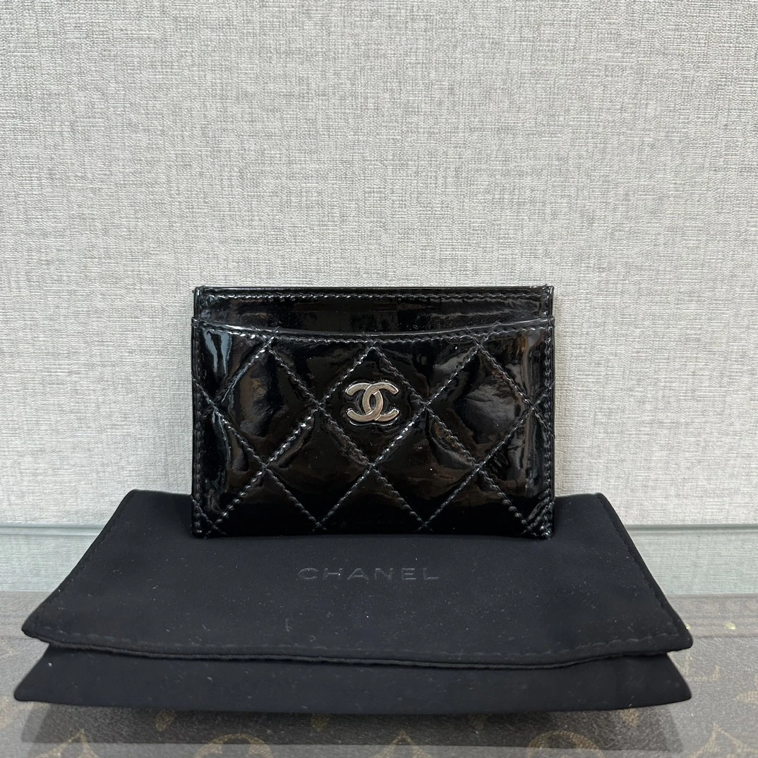 95新 Chanel/香奈儿 黑银双C漆皮卡包 18836