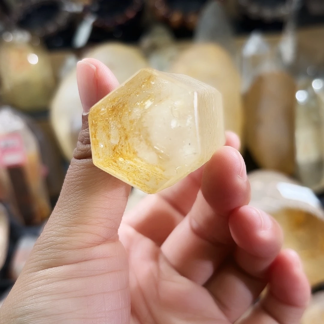 呲***崔未镶嵌水晶车挂天然