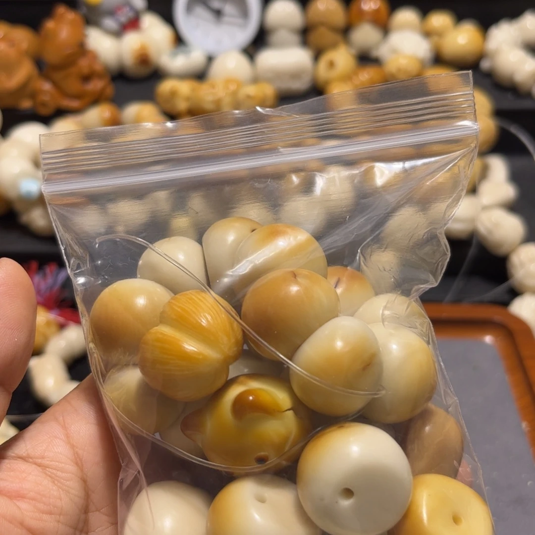 吊坠菩提根/象牙果瑕疵大