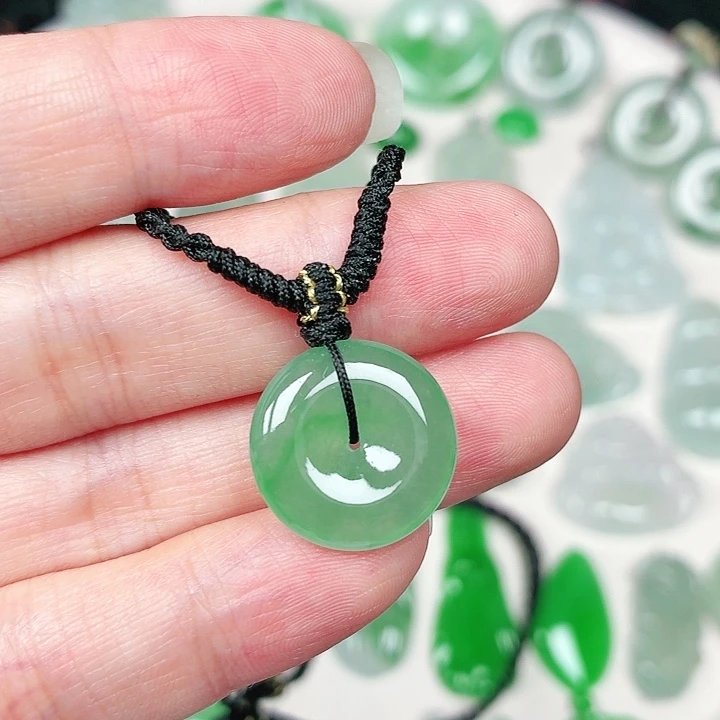 翡翠未镶嵌颈饰缅甸天然A货翡翠