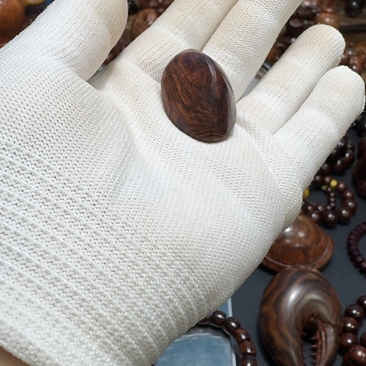 吴***三黄花梨/降香黄檀把件