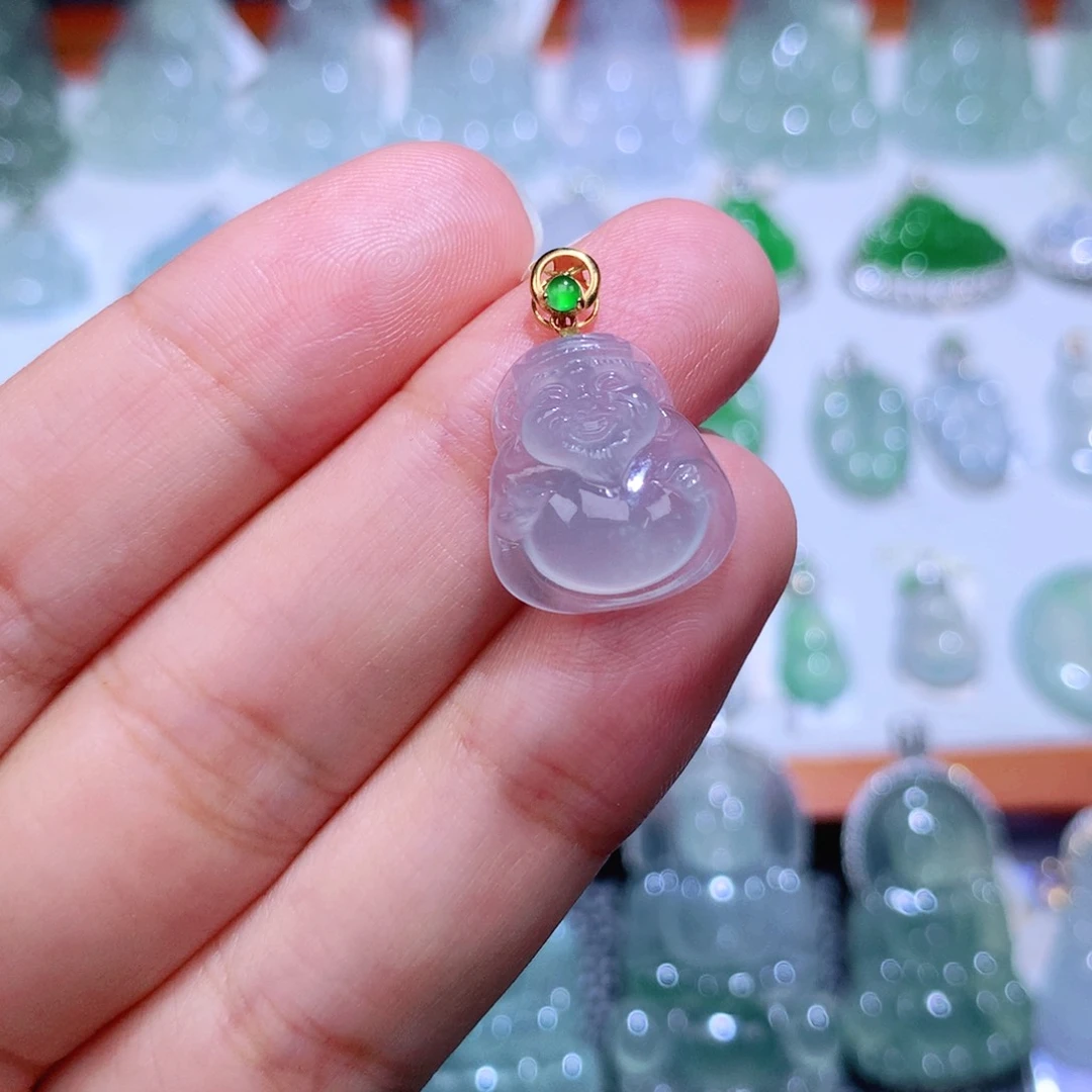 颈饰18K金镶嵌翡翠财神爷