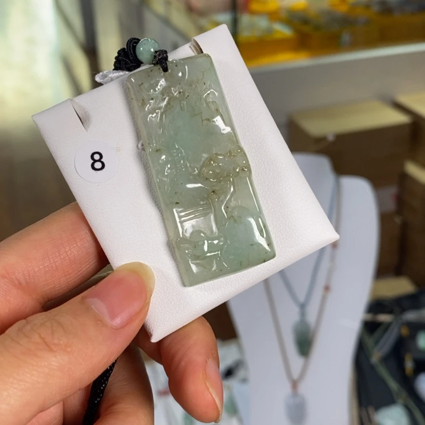 【闪购商品】翡翠未镶嵌颈饰